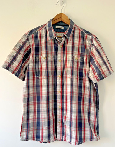 Weird fish men shirt size - men’s,